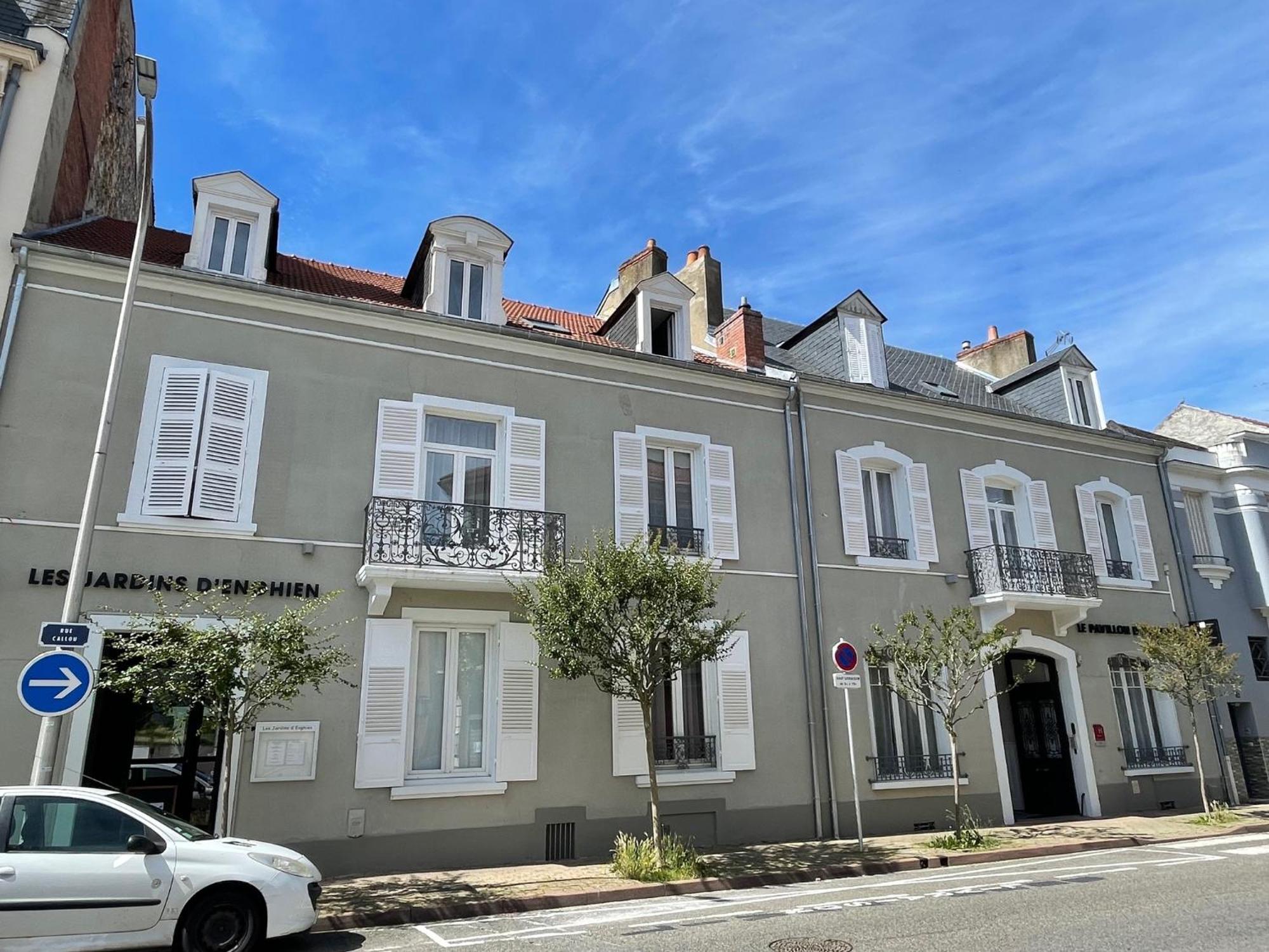 Demeures & Chateaux Le Pavillon D'Enghien, Vichy Centre Exterior photo